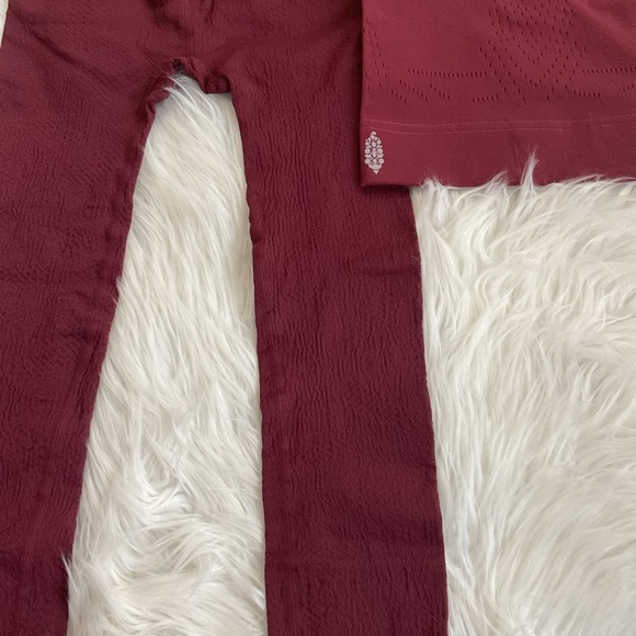 FREE PEOPLE SET WINE RED - Picture 4 of 4